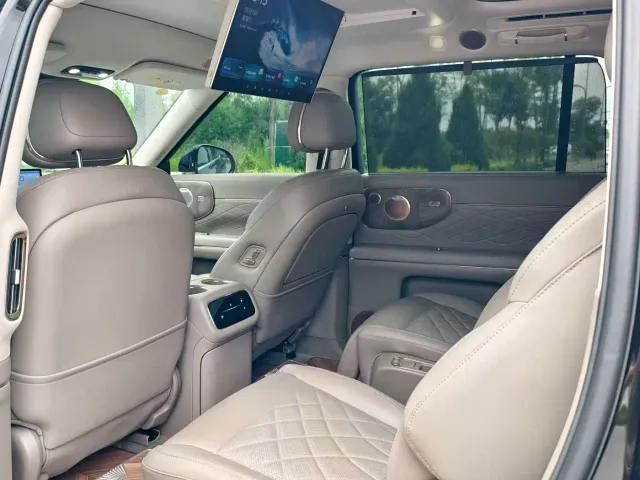 IM Motors LS9 — Фото автомобиля 9