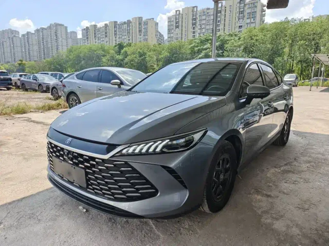 Фотография автомобиля — BYD Qin PLUS