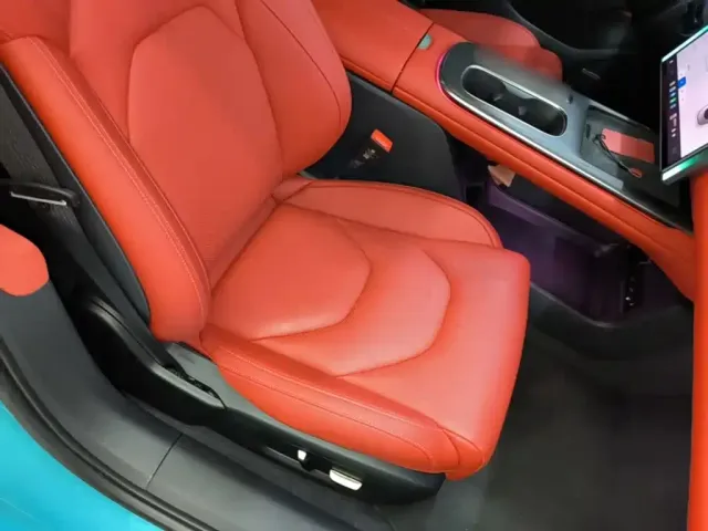 Xiaomi SU7 — Фото автомобиля 24