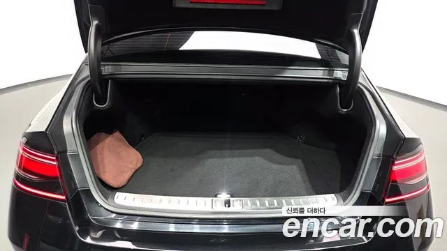 Genesis G90 — Фото автомобиля 26