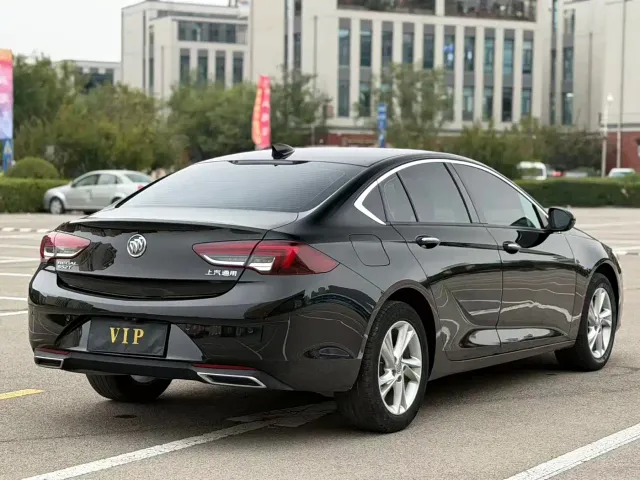 Buick Regal — Фото автомобиля 4