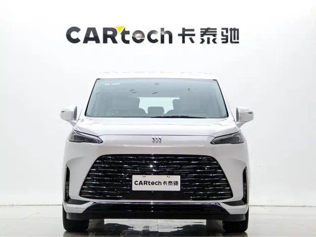 Buick GL8 — Фото автомобиля 3