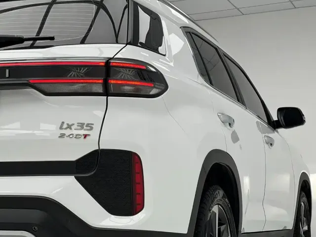 Hyundai ix35 — Фото автомобиля 16