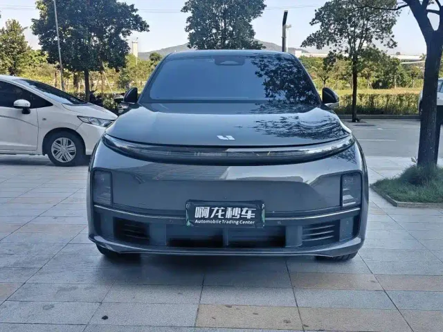 Li Auto L7 — Фото автомобиля 2