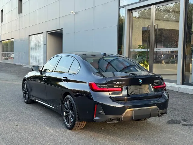 BMW 3 Series — Фото автомобиля 19