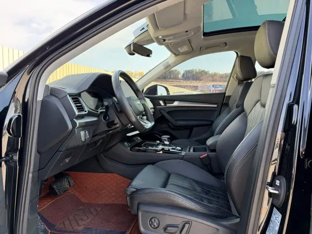 Audi Q5L — Фото автомобиля 7