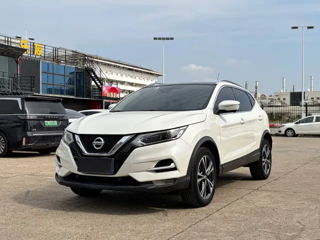 Фотография автомобиля — Nissan Qashqai