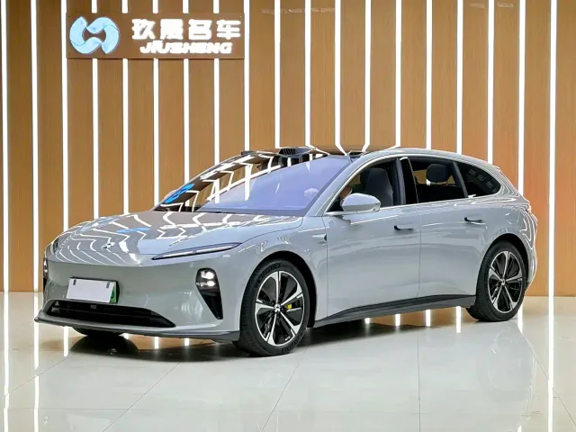 Фотография автомобиля — Nio ET5 Touring