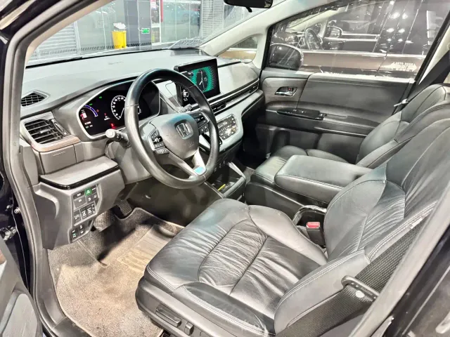 Honda Odyssey — Фото автомобиля 5