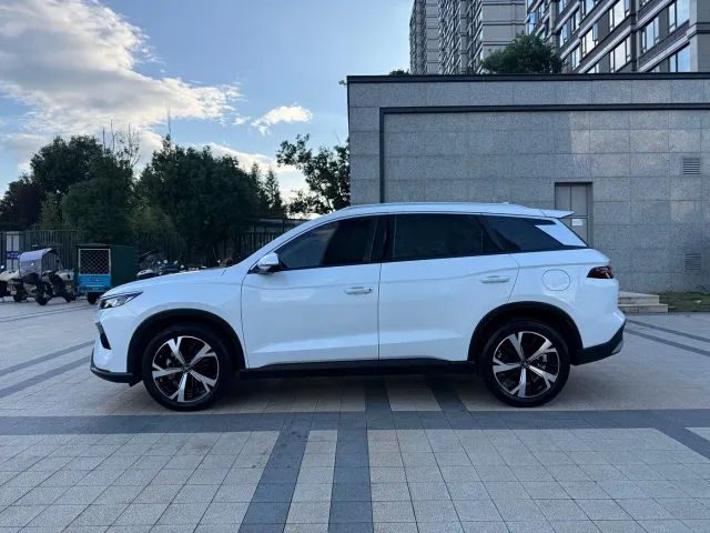 BYD Song Pro — Фото автомобиля 15
