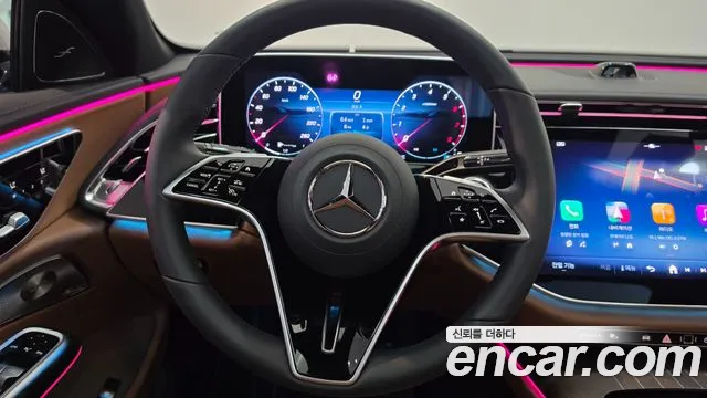 Mercedes-Benz E-Class — Фото автомобиля 12