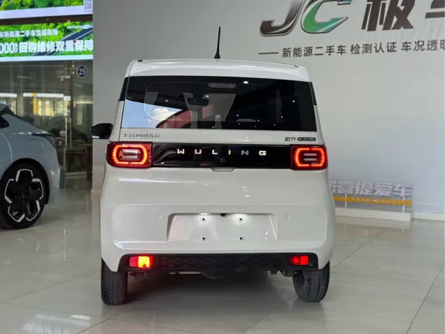 Wuling Hongguang Mini EV — Фото автомобиля 6