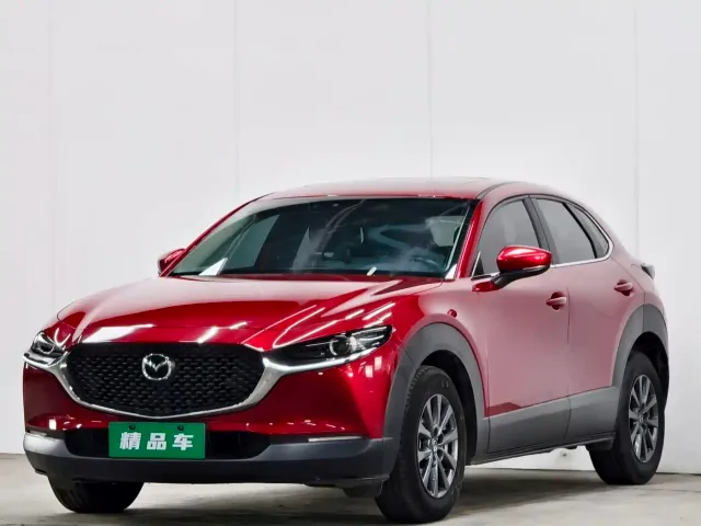 Фотография автомобиля — Mazda CX-30