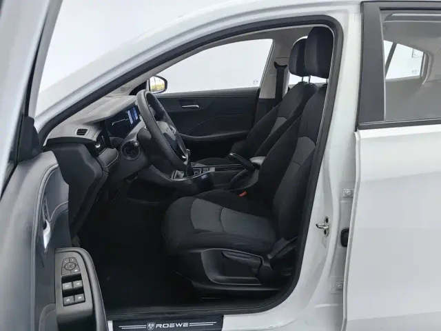 Roewe i5 — Фото автомобиля 10