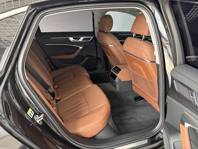 Audi A6L — Фото автомобиля 23