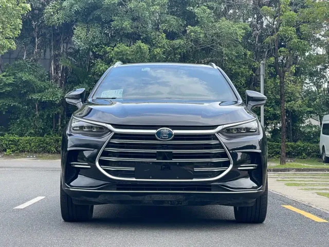 BYD Tang — Фото автомобиля 2