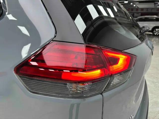 Nissan X-Trail — Фото автомобиля 25