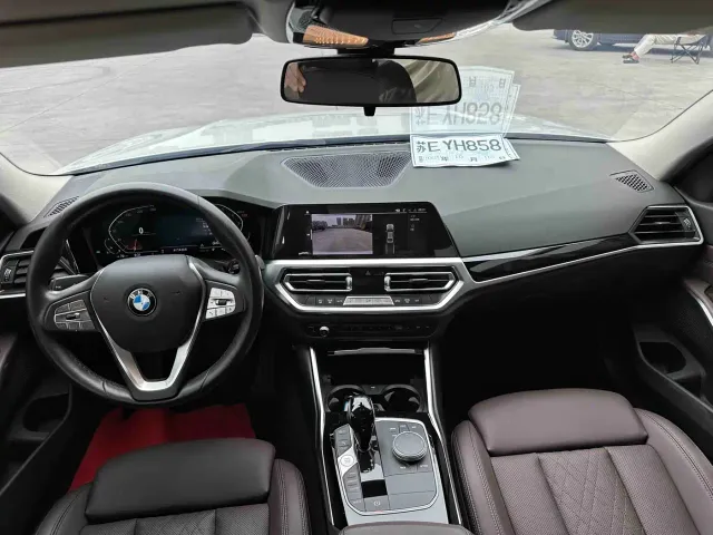 BMW 3 Series — Фото автомобиля 11