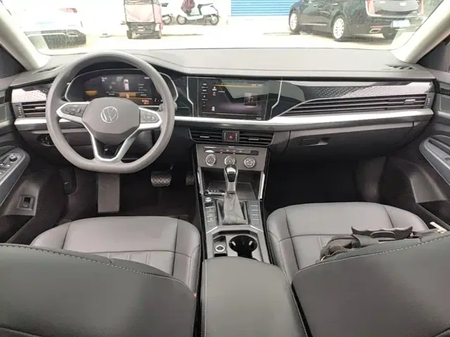 Volkswagen Passat — Фото автомобиля 9