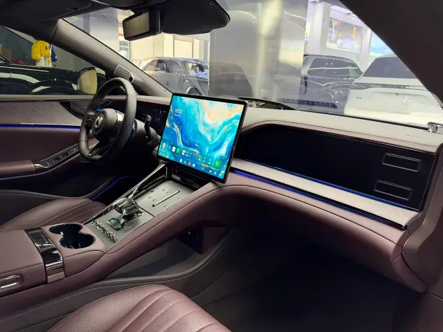 Denza Z9GT — Фото автомобиля 12