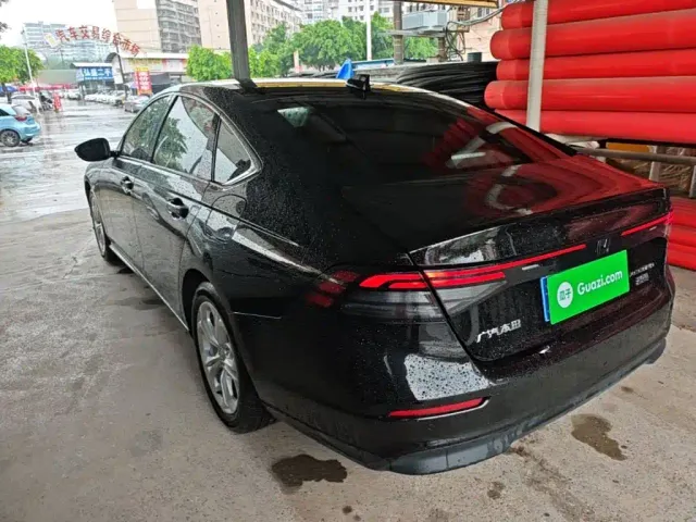 Honda Accord — Фото автомобиля 4