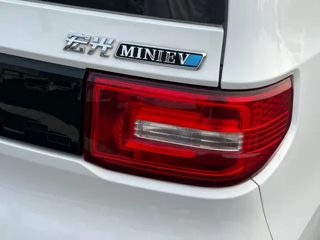 Wuling Hongguang Mini EV — Фото автомобиля 7