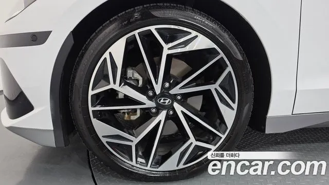 Hyundai Ioniq 6 — Фото автомобиля 4