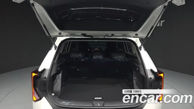 Kia Seltos Seltos 2 поколение Бензин 1.6T 2WD — Фото автомобиля 20