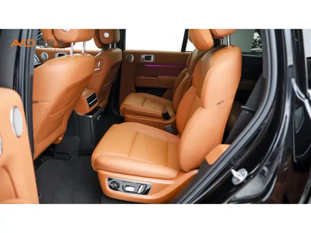 Li Auto L8 — Фото автомобиля 7