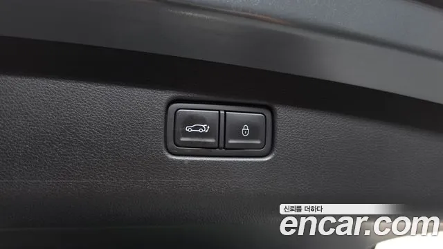 Genesis GV70 2.5T Бензин AWD — Фото автомобиля 17