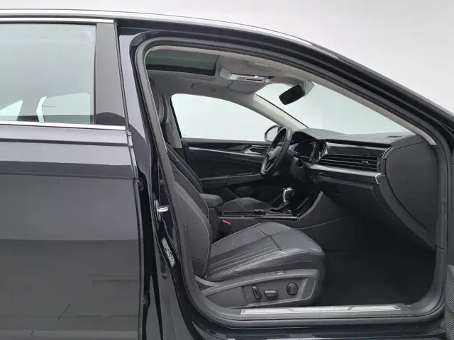 Volkswagen Passat — Фото автомобиля 23