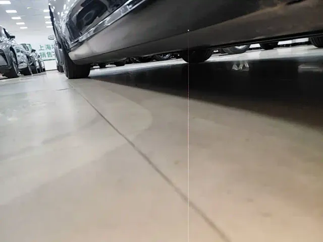 Tesla Model 3 — Фото автомобиля 20