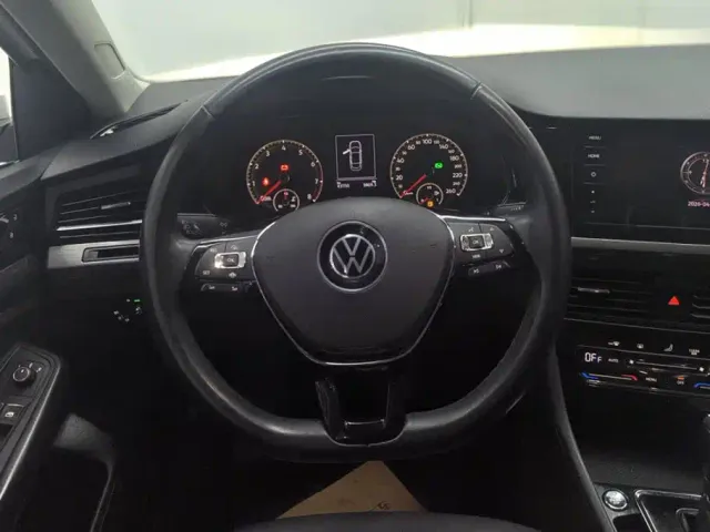 Volkswagen Bora — Фото автомобиля 15