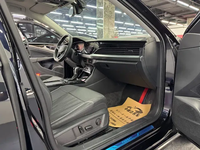 Volkswagen Passat — Фото автомобиля 9