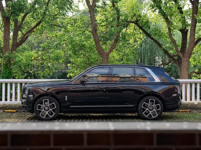 Rolls-Royce Cullinan — Фото автомобиля 9