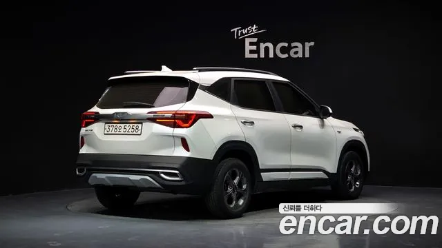 Kia Seltos Seltos Бензин 1.6 турбо 2WD — Фото автомобиля 2