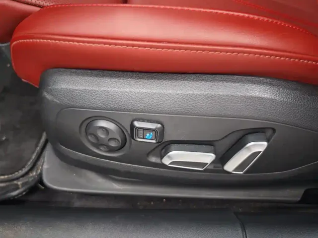 Audi A4L — Фото автомобиля 13