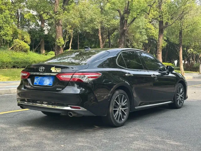 Toyota Camry — Фото автомобиля 9