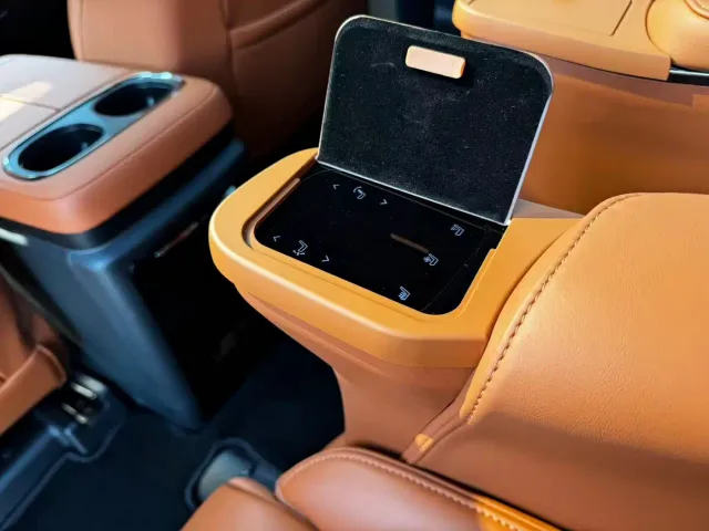 GAC Trumpchi M8 — Фото автомобиля 17