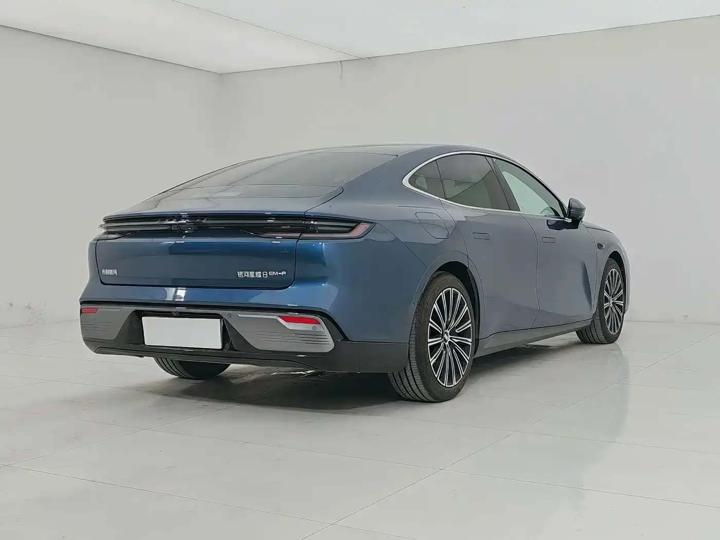 Geely Galaxy Galaxy Xingyao 8 2025 130km EM-P Starship Edition — Фото автомобиля 4