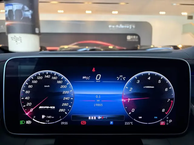 Mercedes-Benz Mercedes-Benz GLC AMG 2024 AMG GLC 43 4MATIC — Фото автомобиля 11