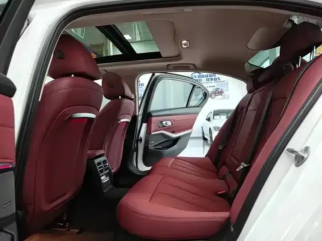 BMW i3 — Фото автомобиля 17