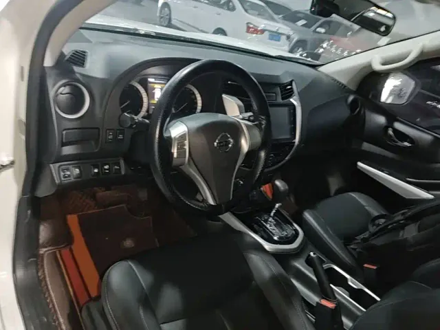 Nissan Terra — Фото автомобиля 9