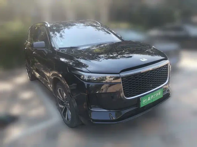 Li Auto ONE — Фото автомобиля 24