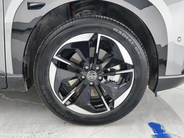 Toyota BoZhi 3X — Фото автомобиля 6