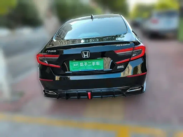 Honda Accord — Фото автомобиля 3