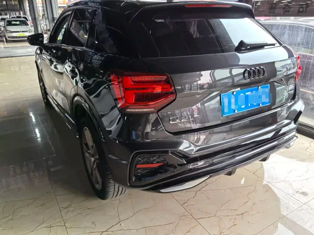 Audi Q2L — Фото автомобиля 4