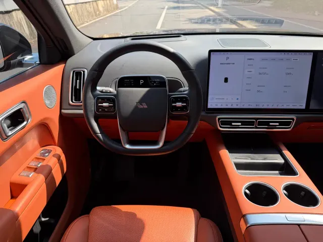 Li Auto L7 — Фото автомобиля 25