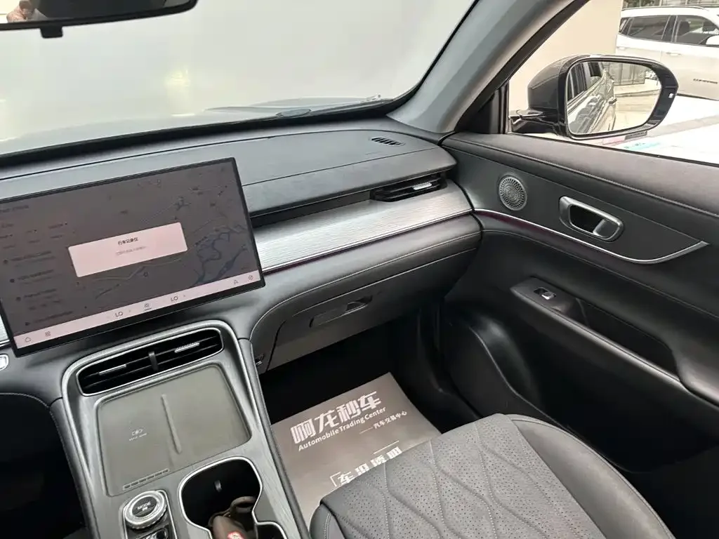 Chery Tiggo 8 PLUS 2025 Model 290TGDI DCT Luxury 7-Seater — Фото автомобиля 10