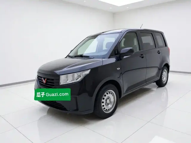 Wuling Hongguang Plus — Фото автомобиля 23